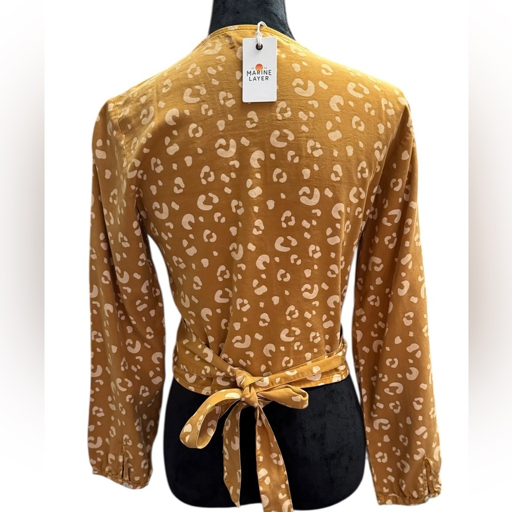 NWT Marine Layer Mustard Leopard Print Wrap Blouse SIZE Medium - Picture 3 of 8